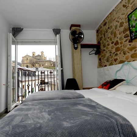 Hostel El Campano Villafranca Del Bierzo Extérieur photo