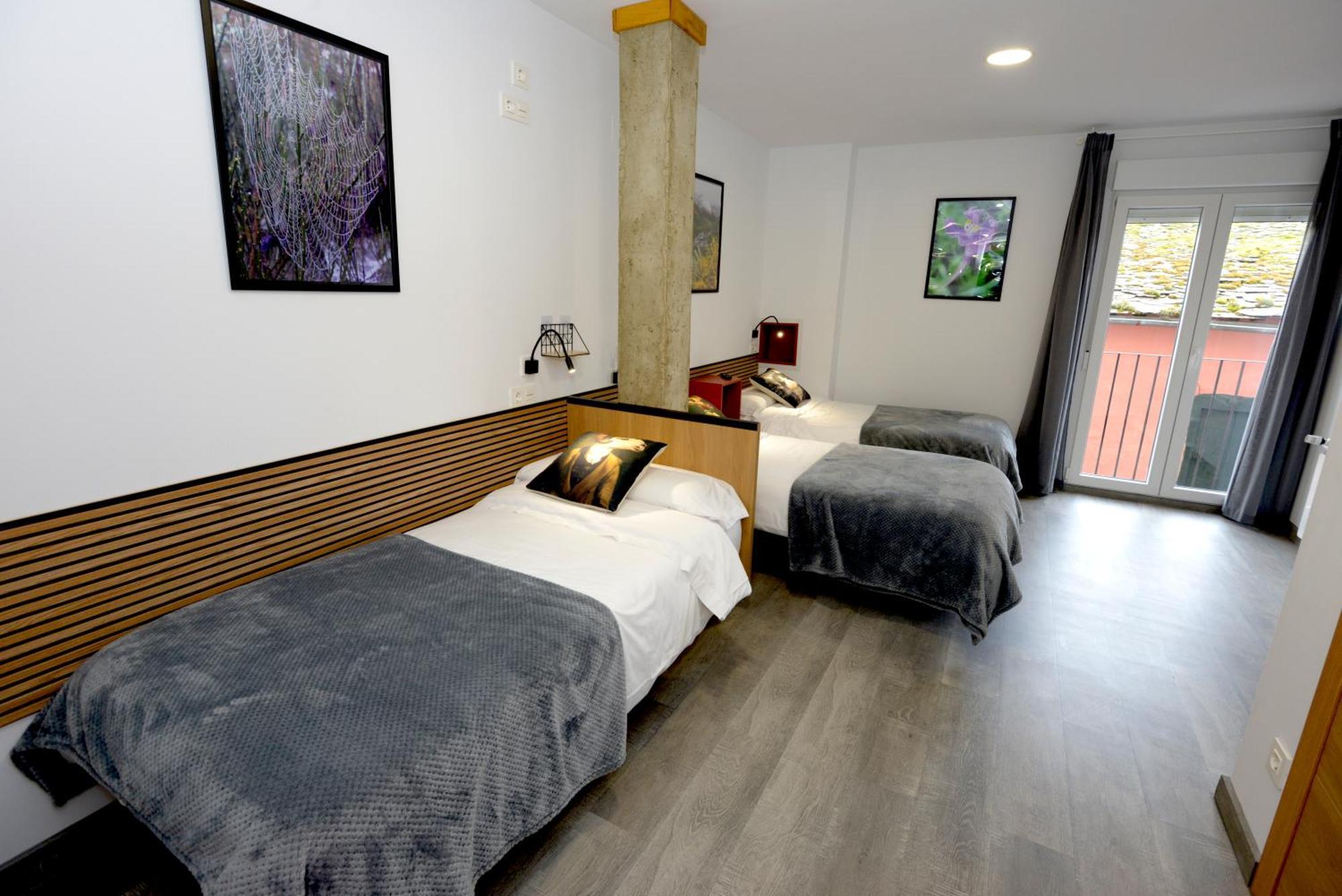Hostel El Campano Villafranca Del Bierzo Extérieur photo