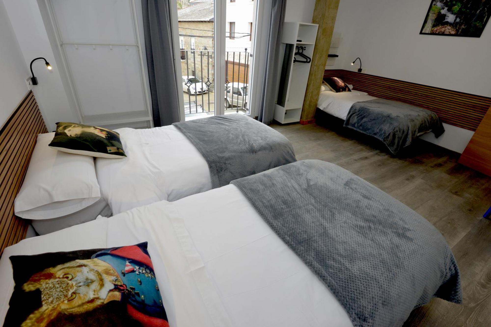 Hostel El Campano Villafranca Del Bierzo Extérieur photo